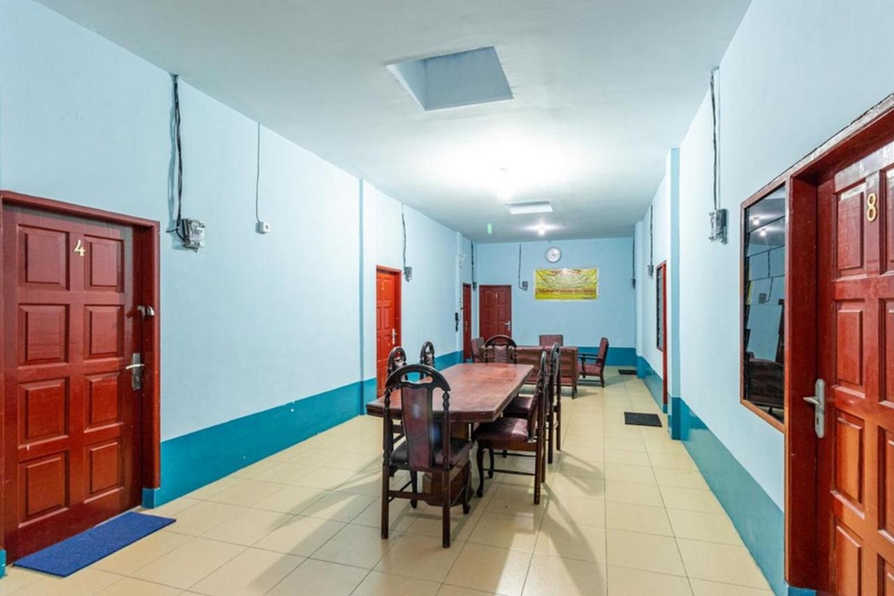 Reddoorz Syariah @ Jalan Setiabudi Medan 3 Exterior photo